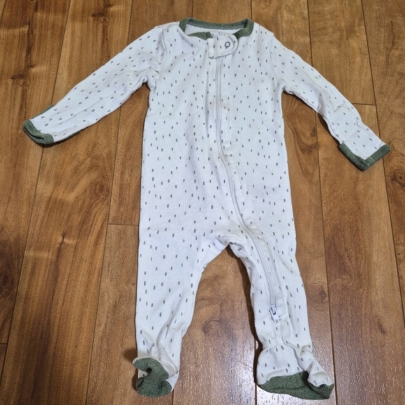3/$15 Cloud Island Unisex Baby White with Green Dot Sleeper – Size 3-6M - Picture 1 of 3